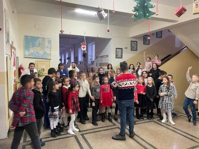Коледно ни е... - ОУ Христо Смирненски - Пристое