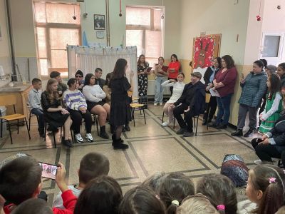 Весели празници - ОУ Христо Смирненски - Пристое